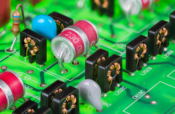 Układy Analogowe